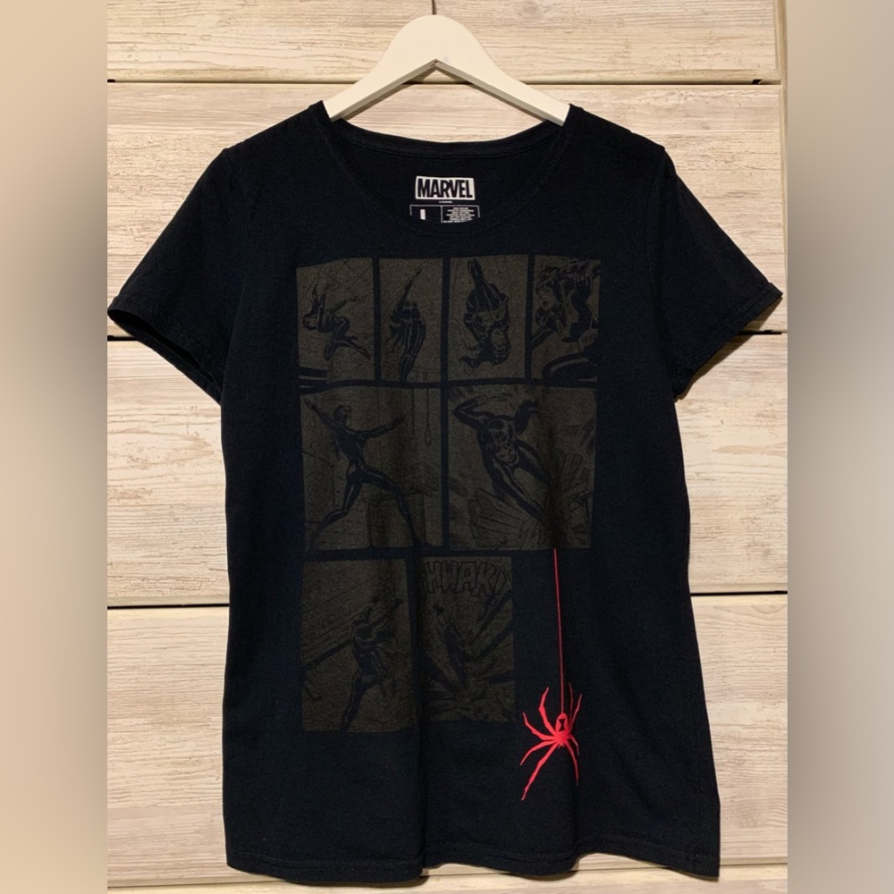 Black Widow Loot Crate Exclusive T-Shirt